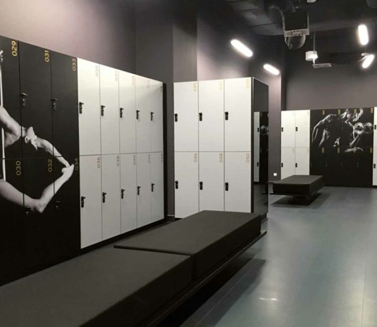 Vestiaires de salle de sport